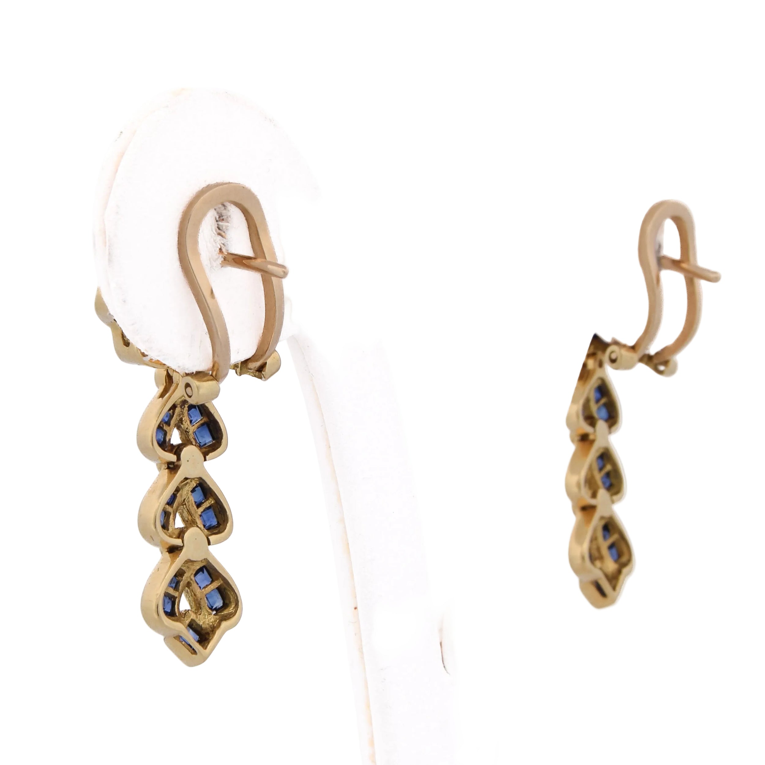 Boucles d'oreilles Pendantes en or jaune, saphirs et diamants