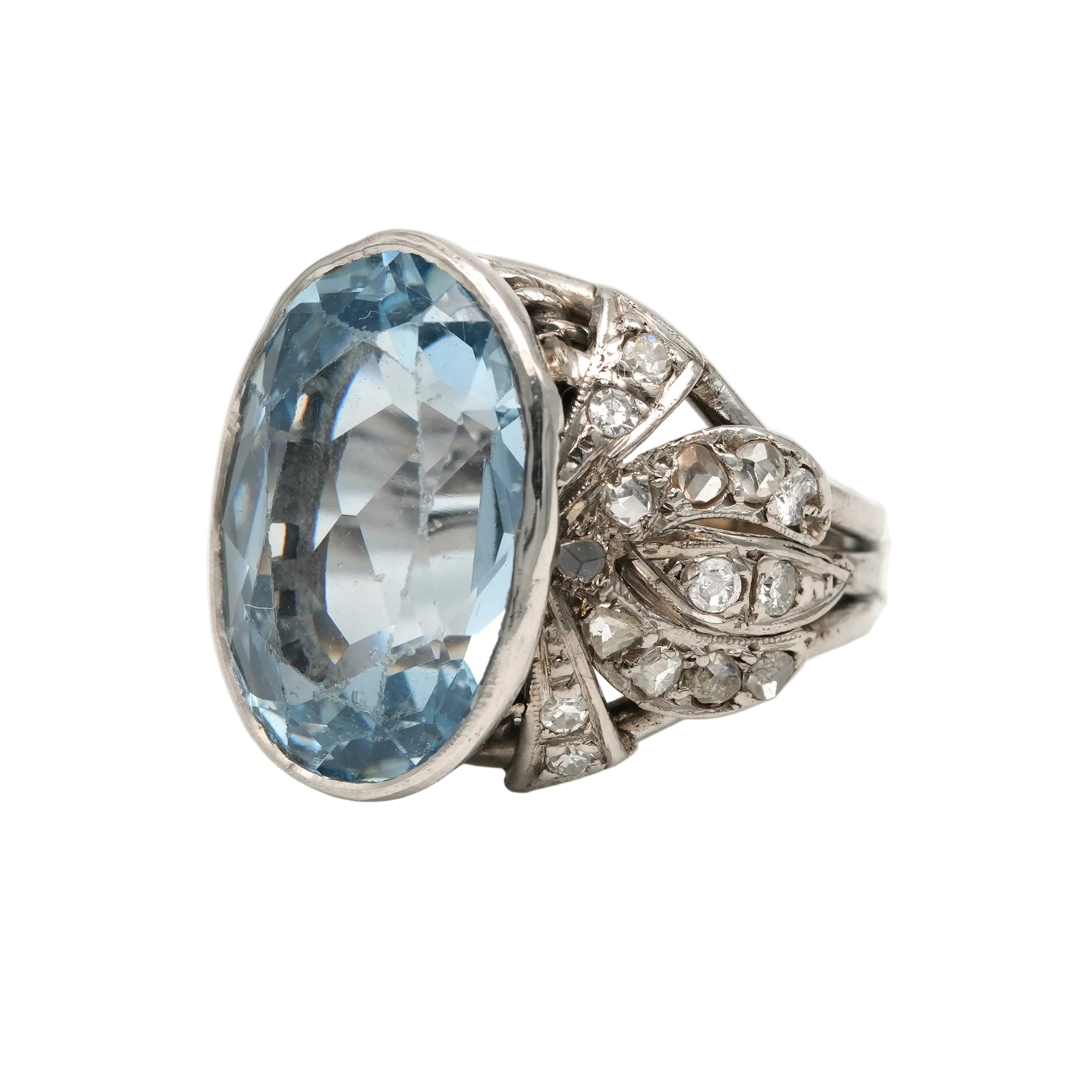 Bague Cocktail en or blanc, platine, spinelle et diamants