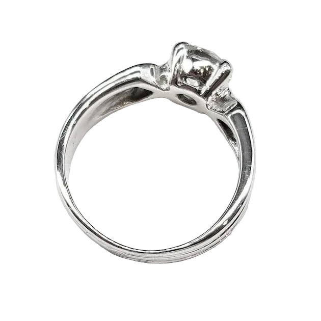 Bague Solitaire en or blanc et diamant