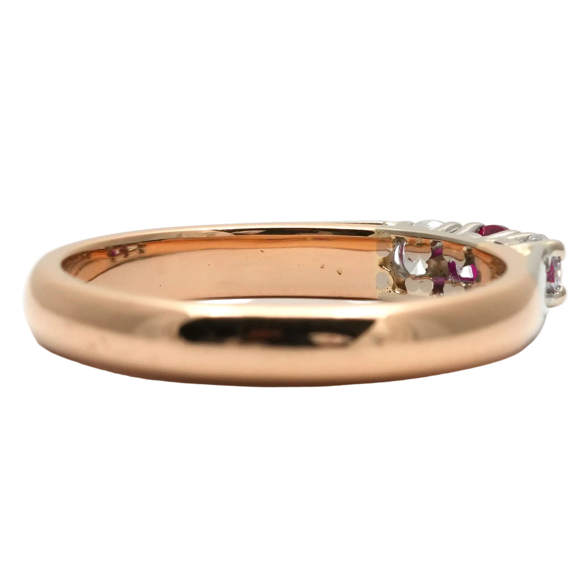 Bague Trilogie en or blanc, or jaune, rubis et diamants