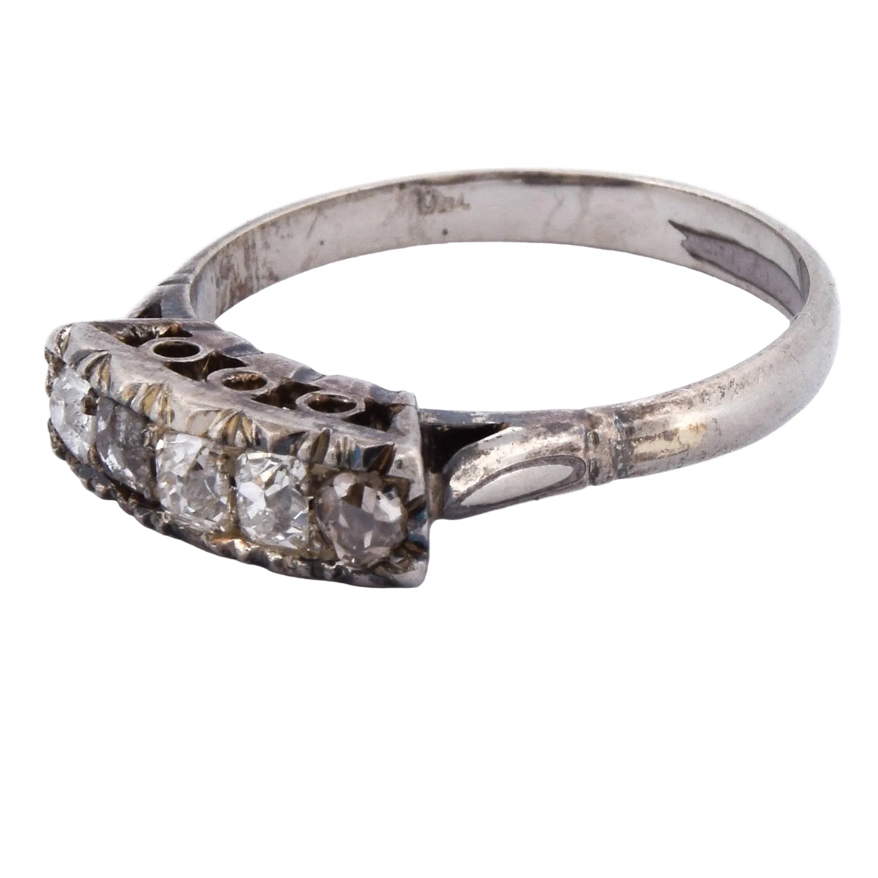 Bague Jarretière en or blanc et diamants