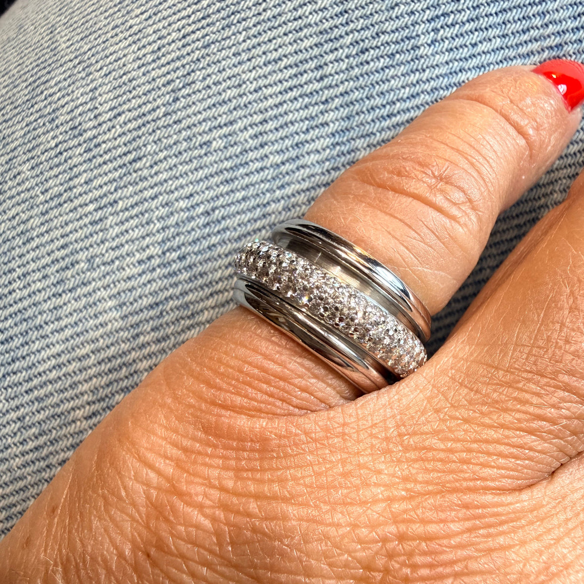 Bague Alliance PIAGET "Possession" en or blanc et diamants