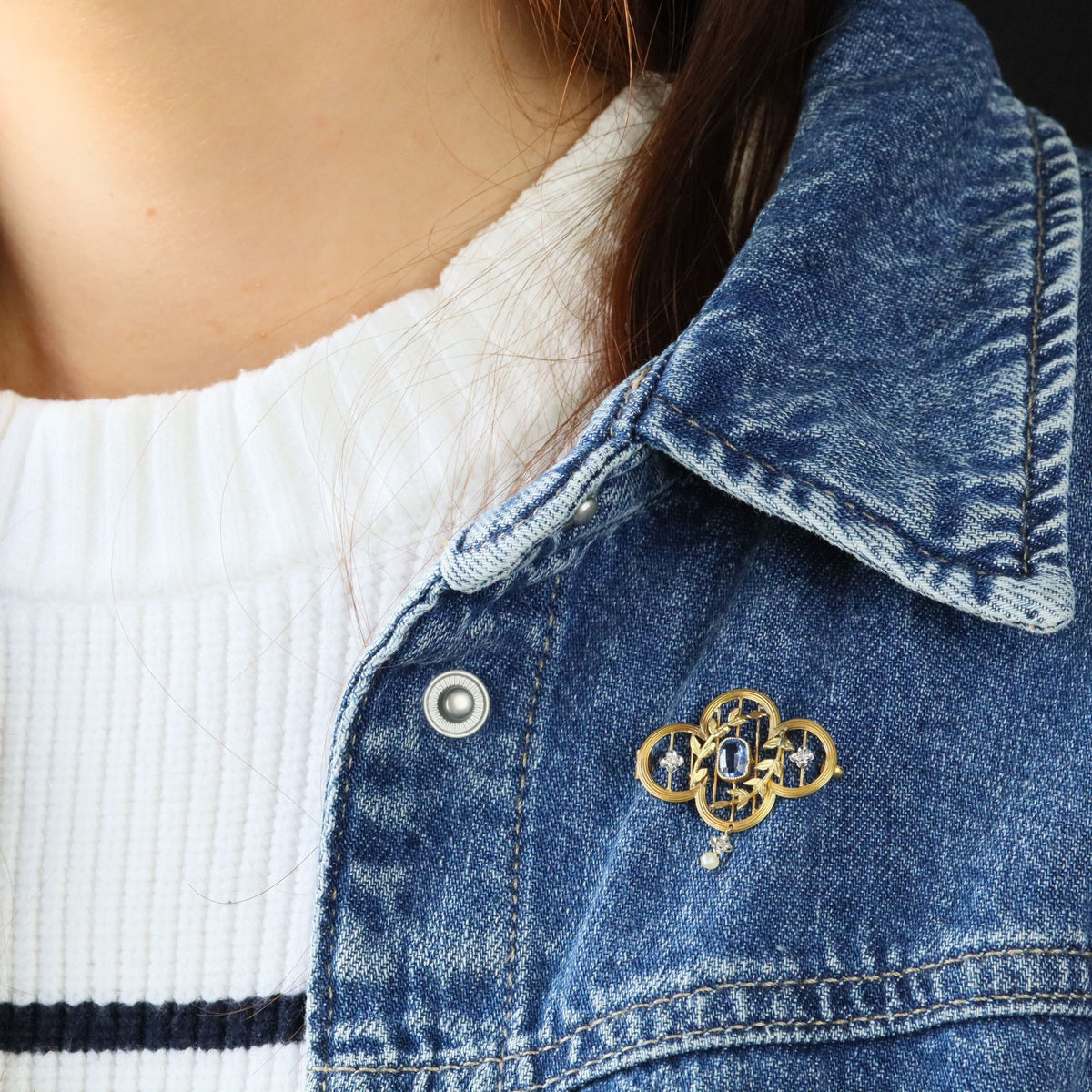 Broche Pendentif en or jaune, perle et diamants