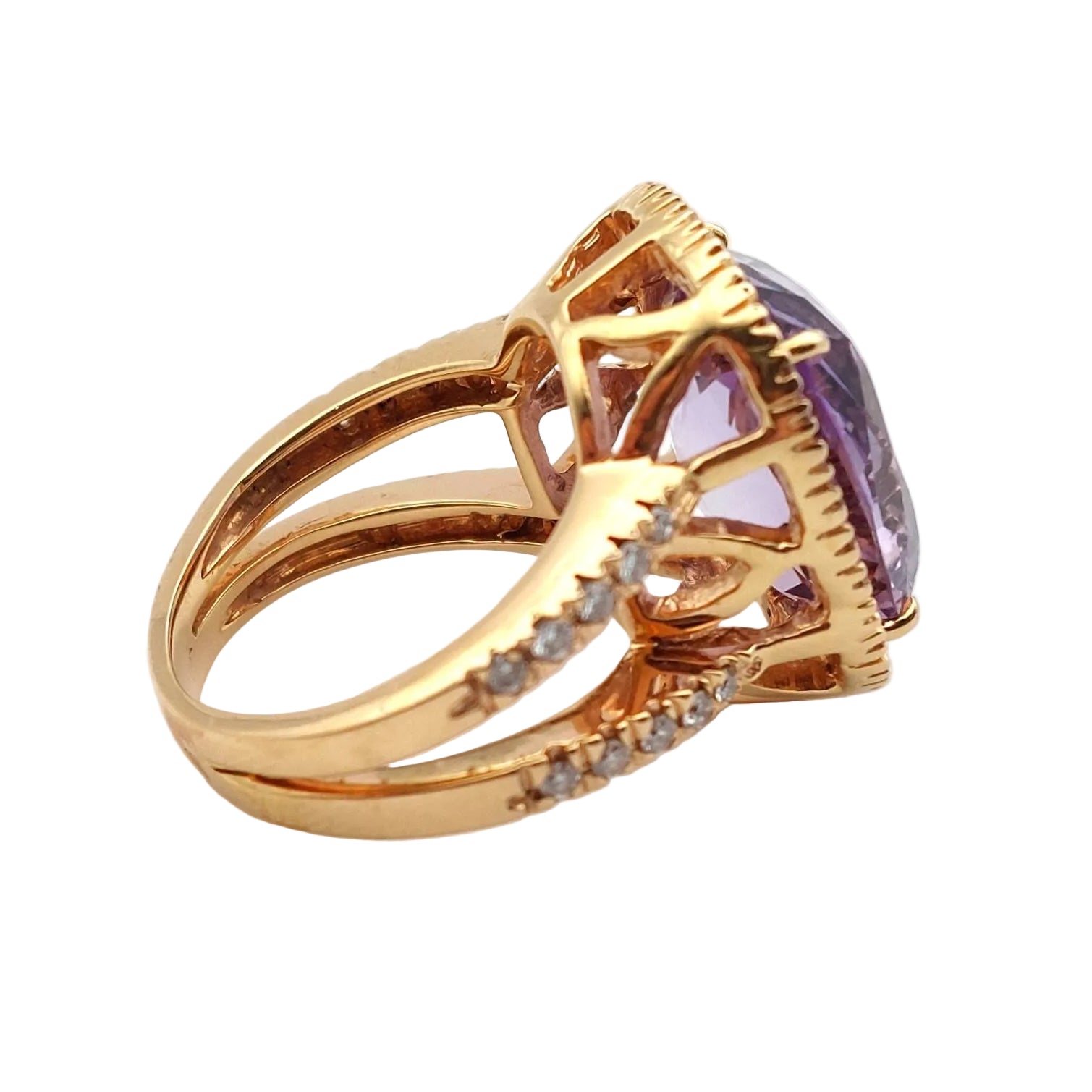 Bague Entourage en or rose, améthyste et diamants