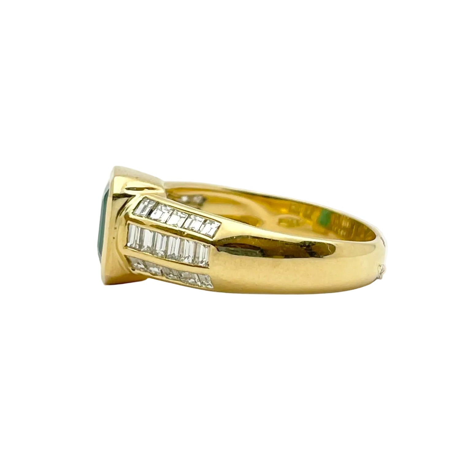 Bague Solitaire en or jaune, émeraude et diamants