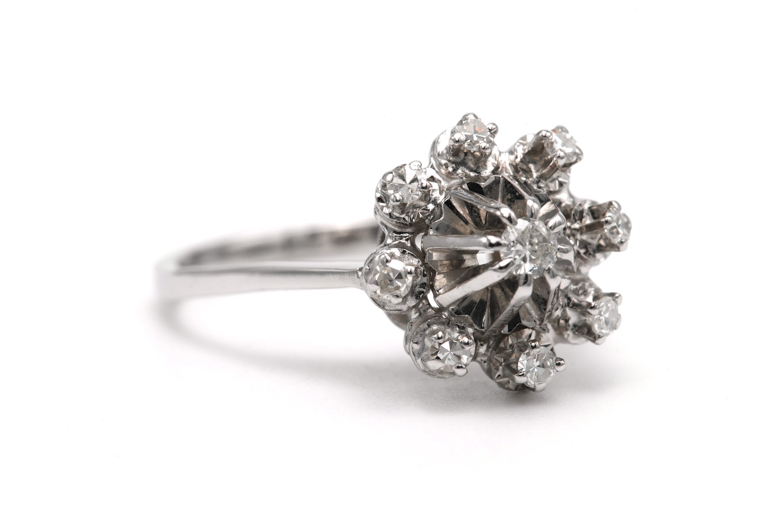 Bague Marguerite en or blanc et diamants