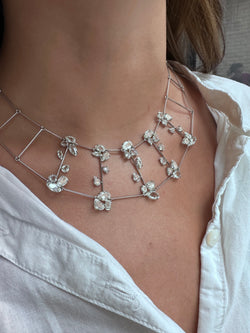 Collier plastron en or blanc et diamants taille rose
