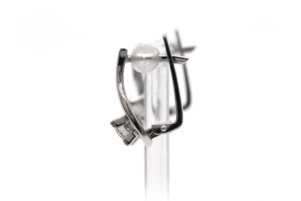 Boucles d'oreilles Dormeuses en or blanc et diamants