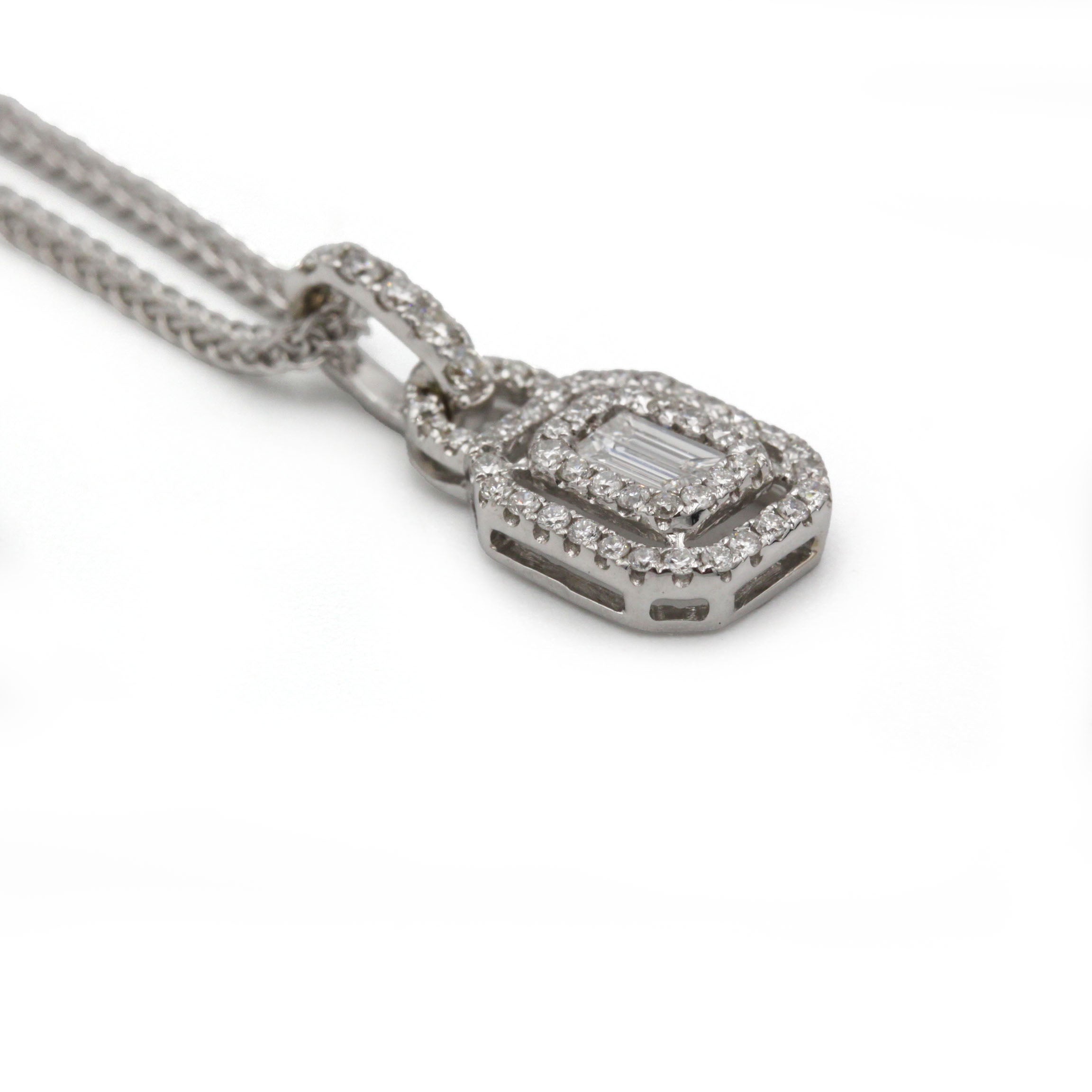 Collier Pendentif en or blanc et diamants