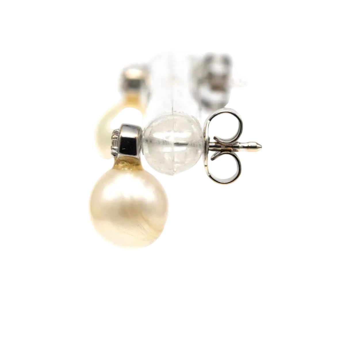 Boucles d'oreilles Puces en or blanc, perles et diamants