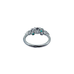 Bague Solitaire en or blanc, diamants et émeraudes