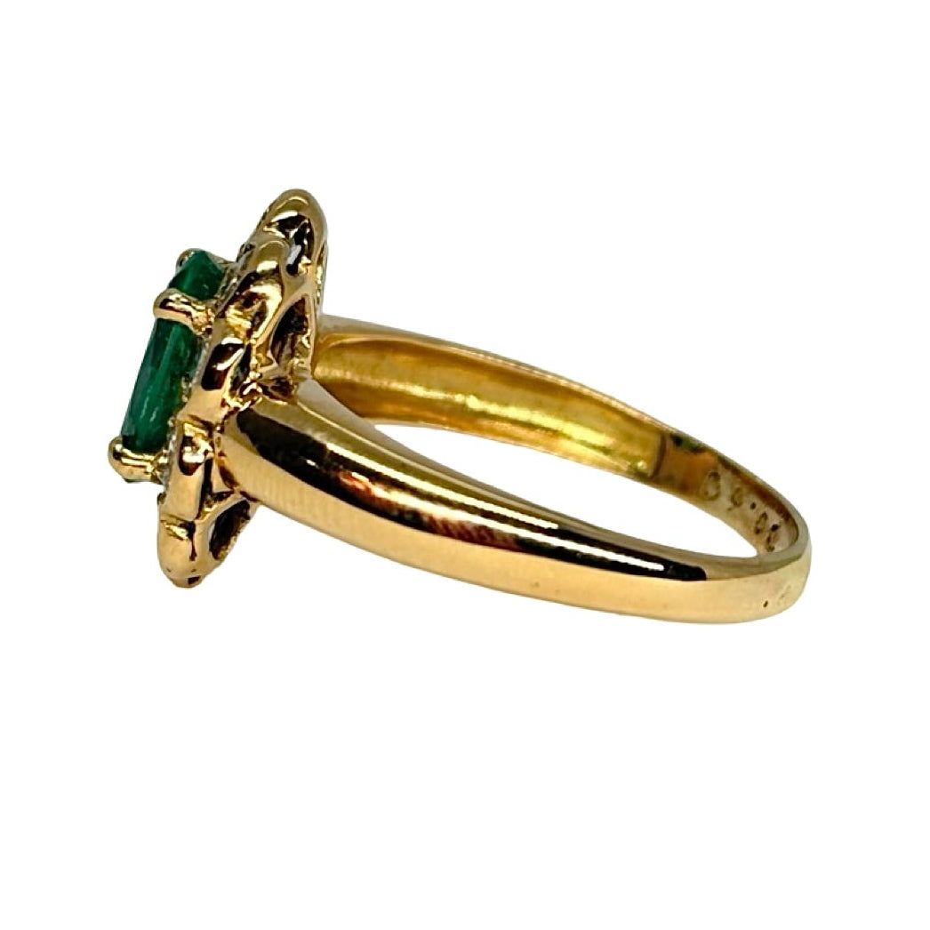 Bague Marguerite en or jaune, émeraude et diamants