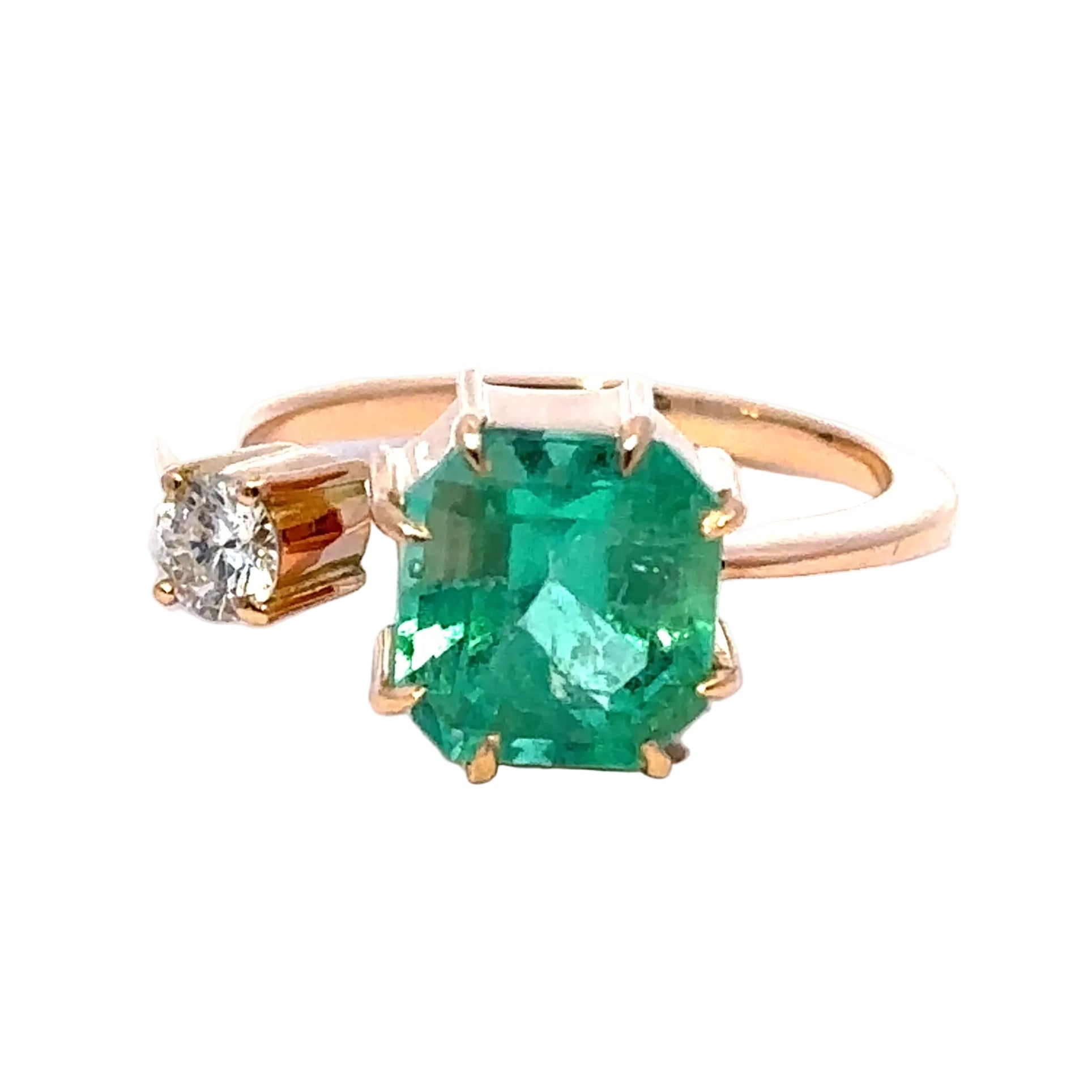 Bague Solitaire en or jaune, émeraude et diamant