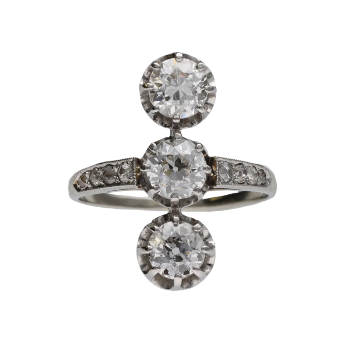 Bague 1930 en or 18k et platine avec diamants taille ancienne vers 1930. Taille 55. - Castafiore