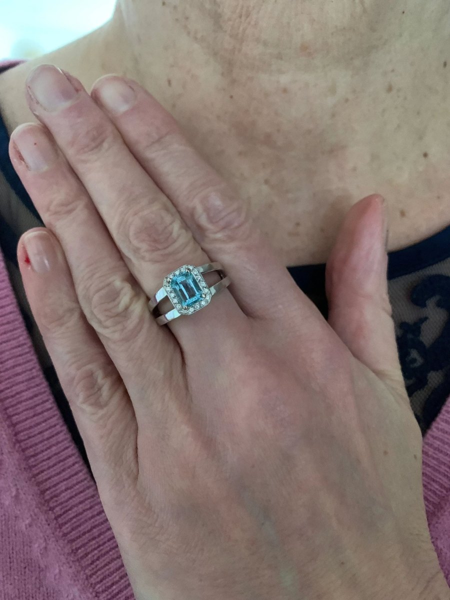 Bague Aigue - Marine Rectangle Diamants Or Gris 18 Carats - Castafiore