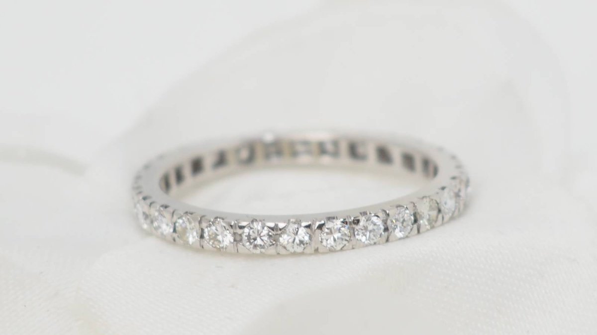 Bague Alliance américaine en or blanc et diamants - Castafiore
