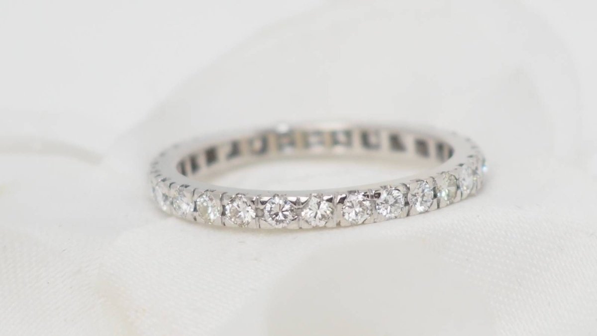Bague Alliance américaine en or blanc et diamants - Castafiore