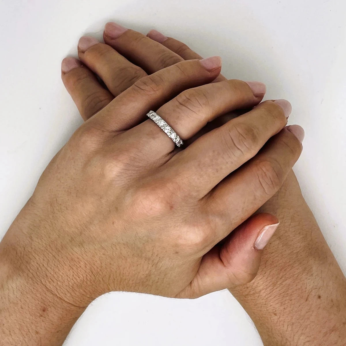 Bague Alliance américaine en or blanc et diamants - Castafiore