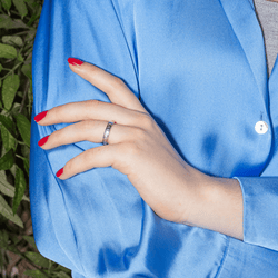 Bague Alliance BULGARI "B.Zero1" en or blanc et diamant - Castafiore