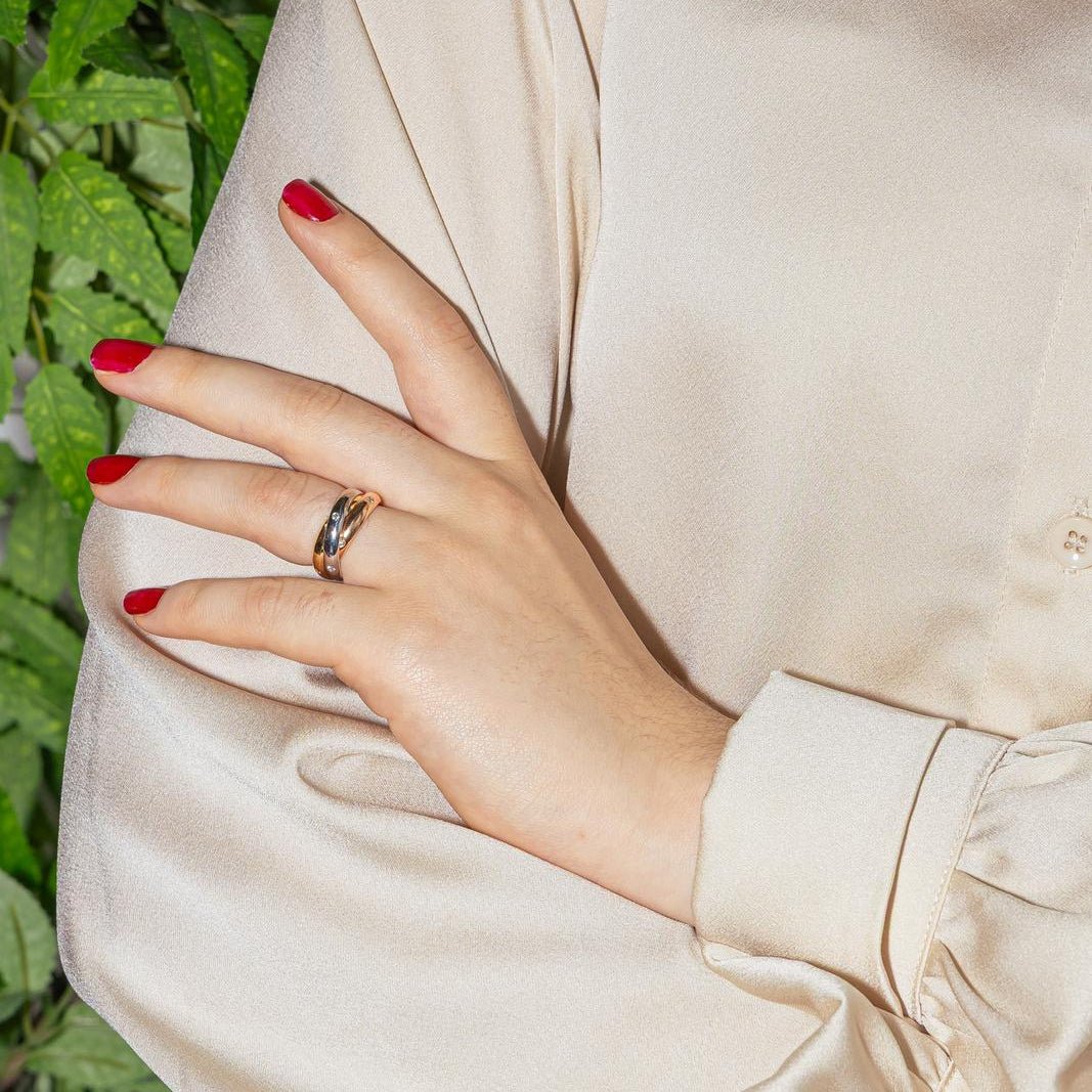 Bague Alliance CARTIER en or jaune, or blanc, or rose et diamants - Castafiore