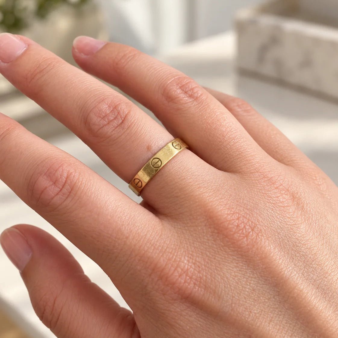 Bague Alliance CARTIER "Love" en or jaune - Castafiore