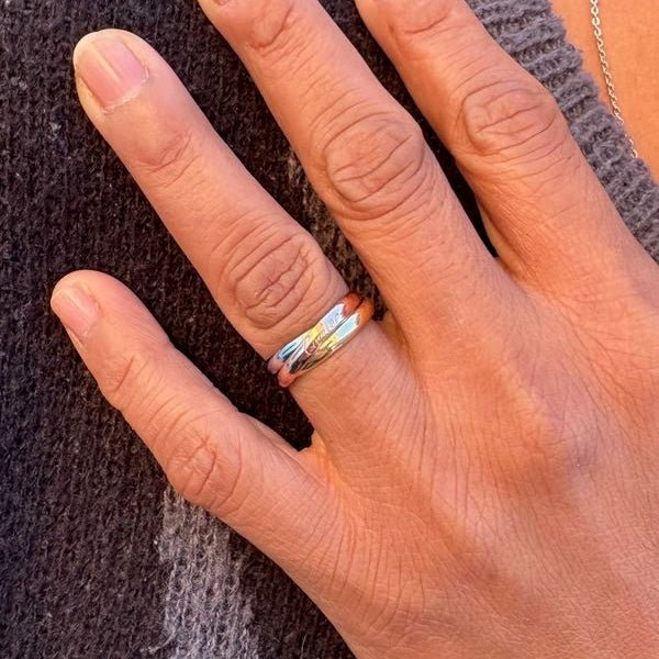 Bague Alliance CARTIER "Trinity" en or jaune, or blanc et or rose - Castafiore