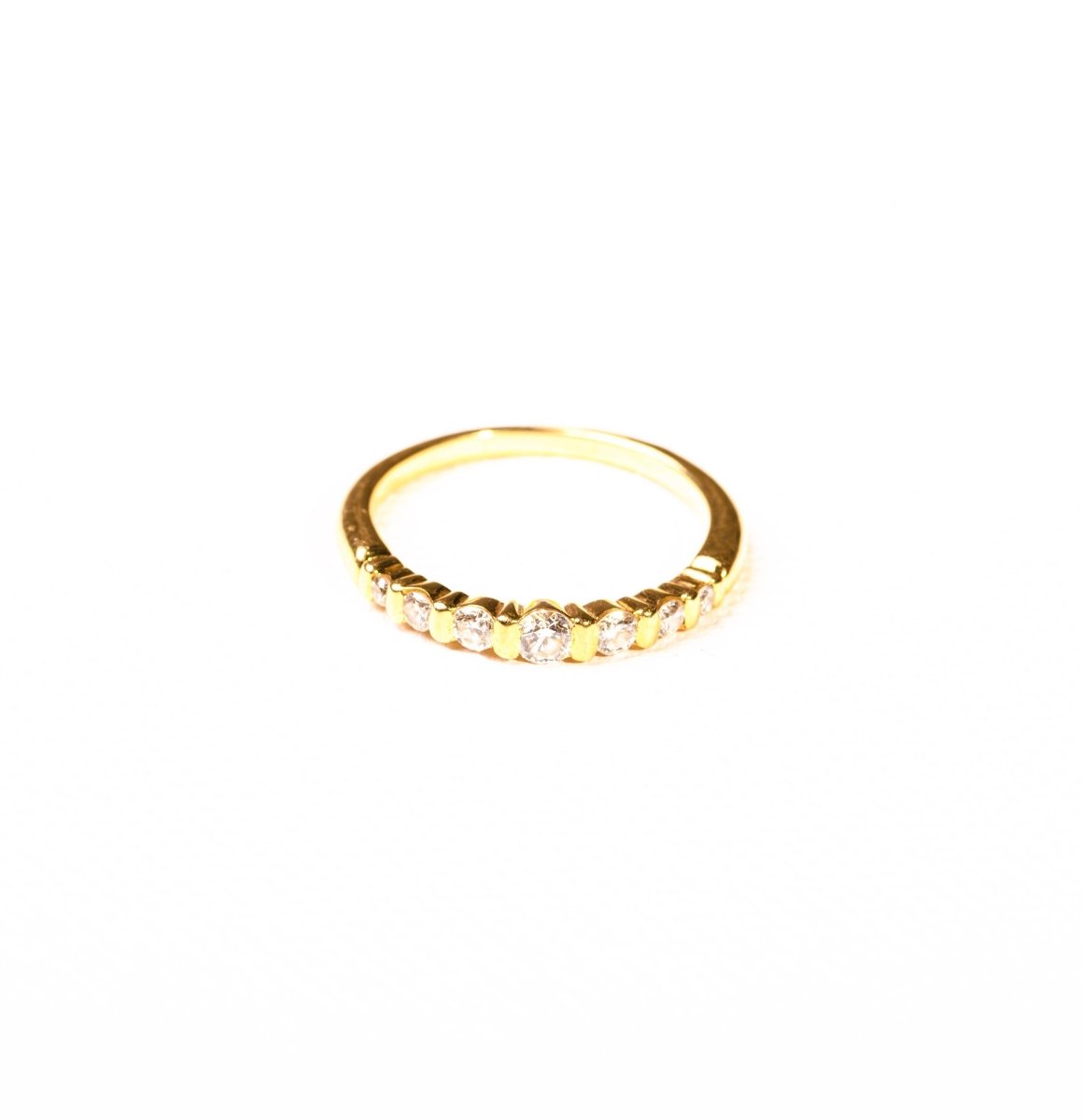 Bague Alliance demi - tour en or jaune et diamants - Castafiore