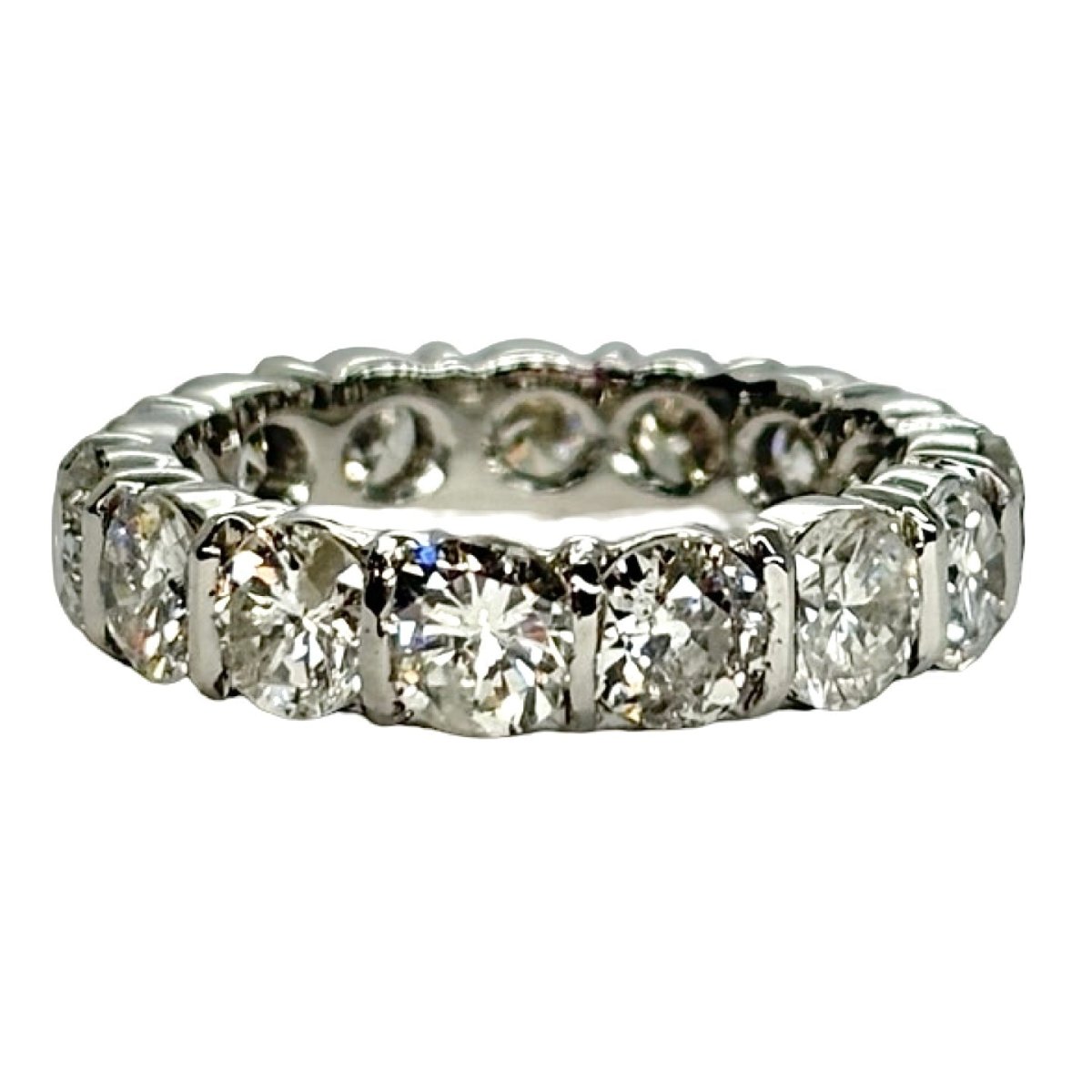 Bague Alliance en or blanc et diamants - Castafiore