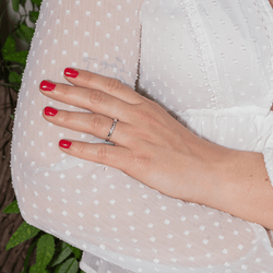 Bague Alliance en or blanc et diamants - Castafiore