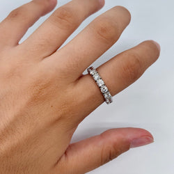 Bague Alliance en or blanc et diamants - Castafiore