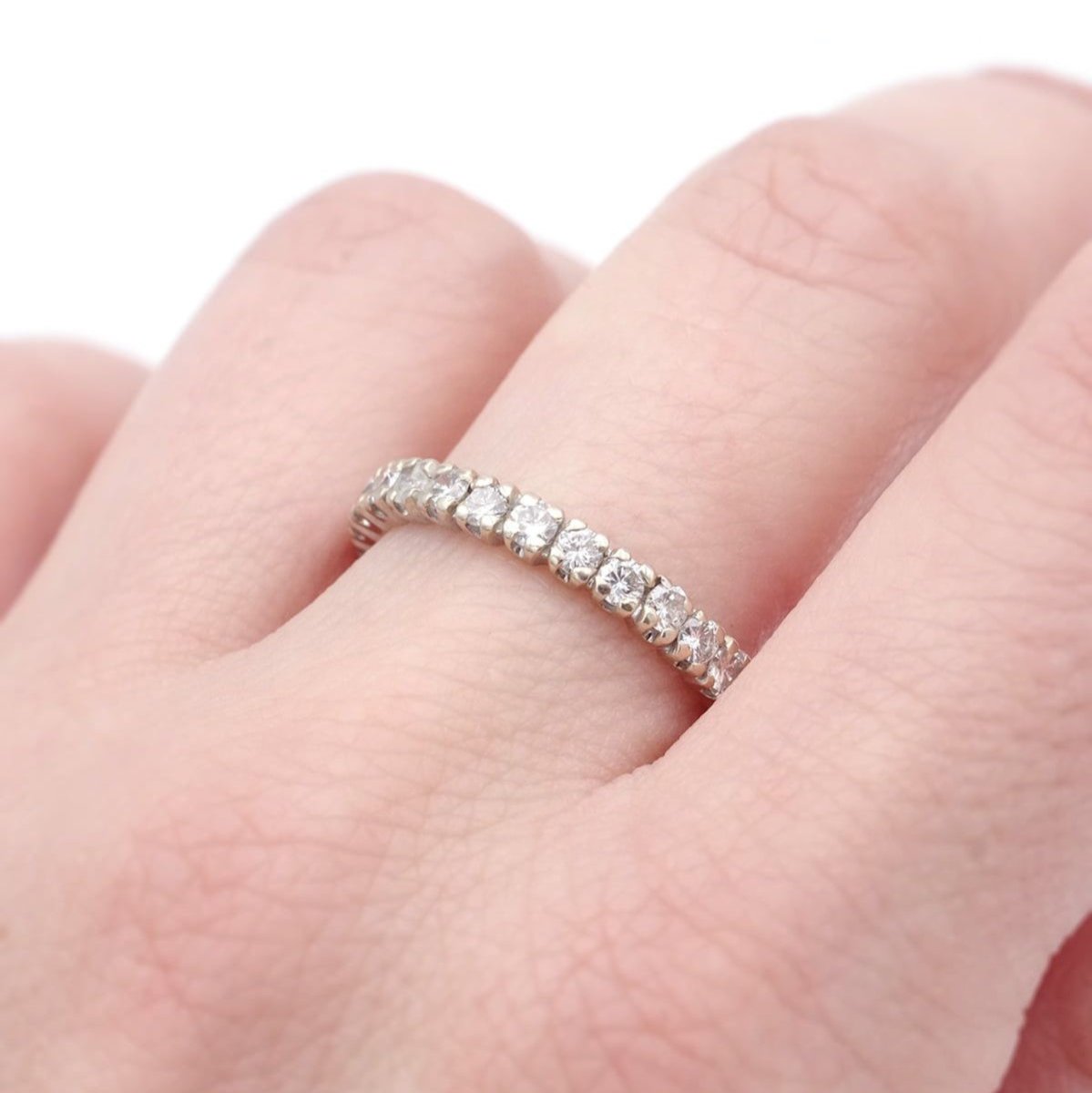 Bague Alliance en or blanc et diamants - Castafiore