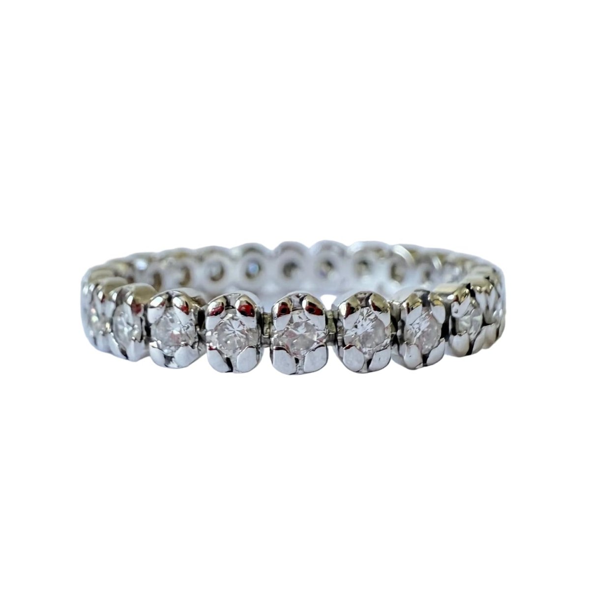 Bague Alliance en or blanc et diamants - Castafiore