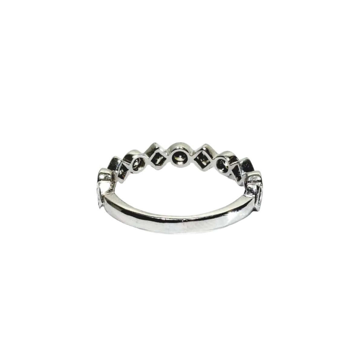 Bague Alliance en or blanc et diamants - Castafiore