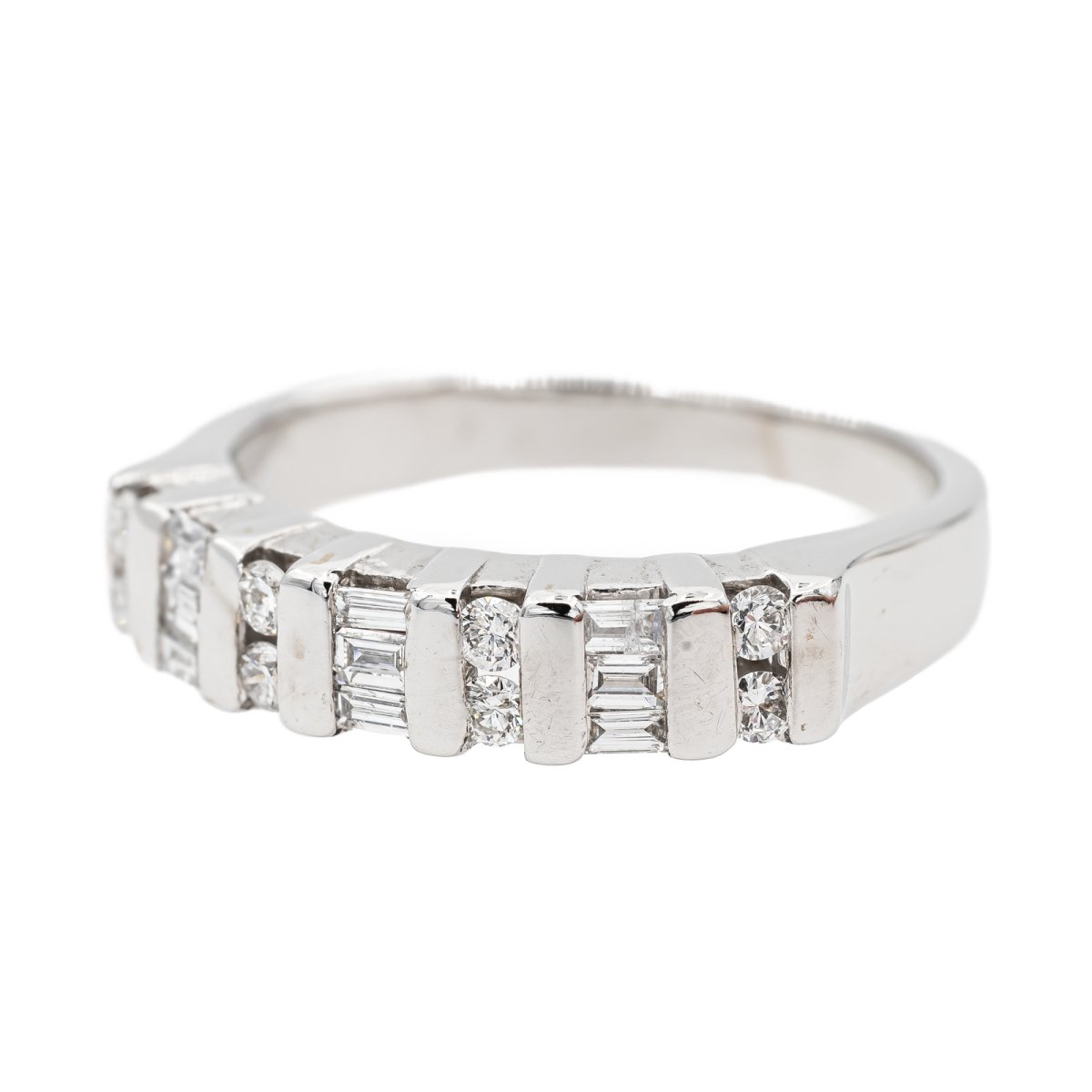 Bague Alliance en or blanc et diamants - Castafiore