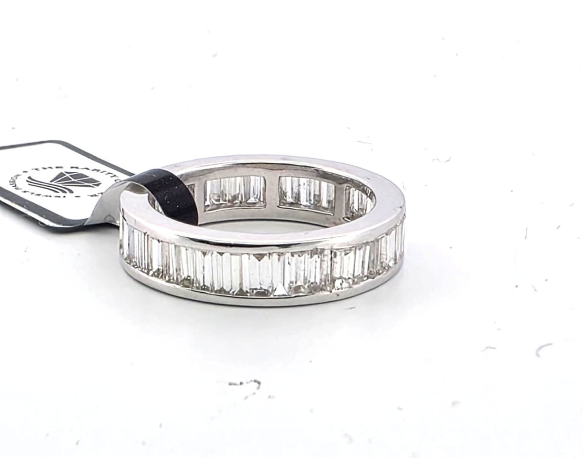 Bague Alliance en or blanc et diamants - Castafiore