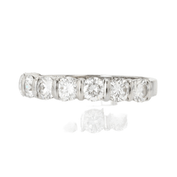 Bague Alliance en or blanc et diamants - Castafiore