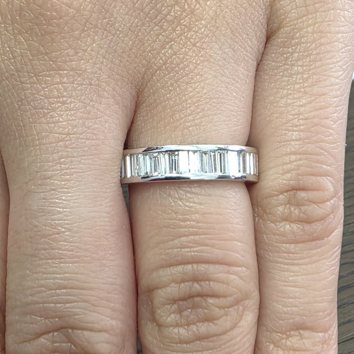 Bague Alliance en or blanc et diamants - Castafiore