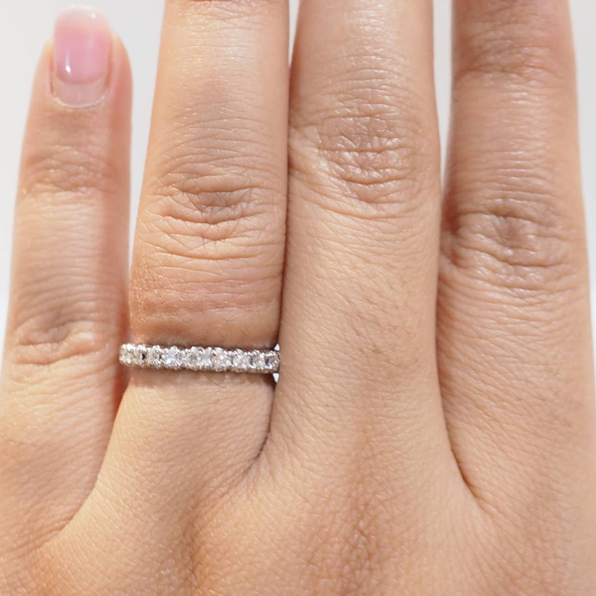 Bague Alliance en or blanc et diamants - Castafiore