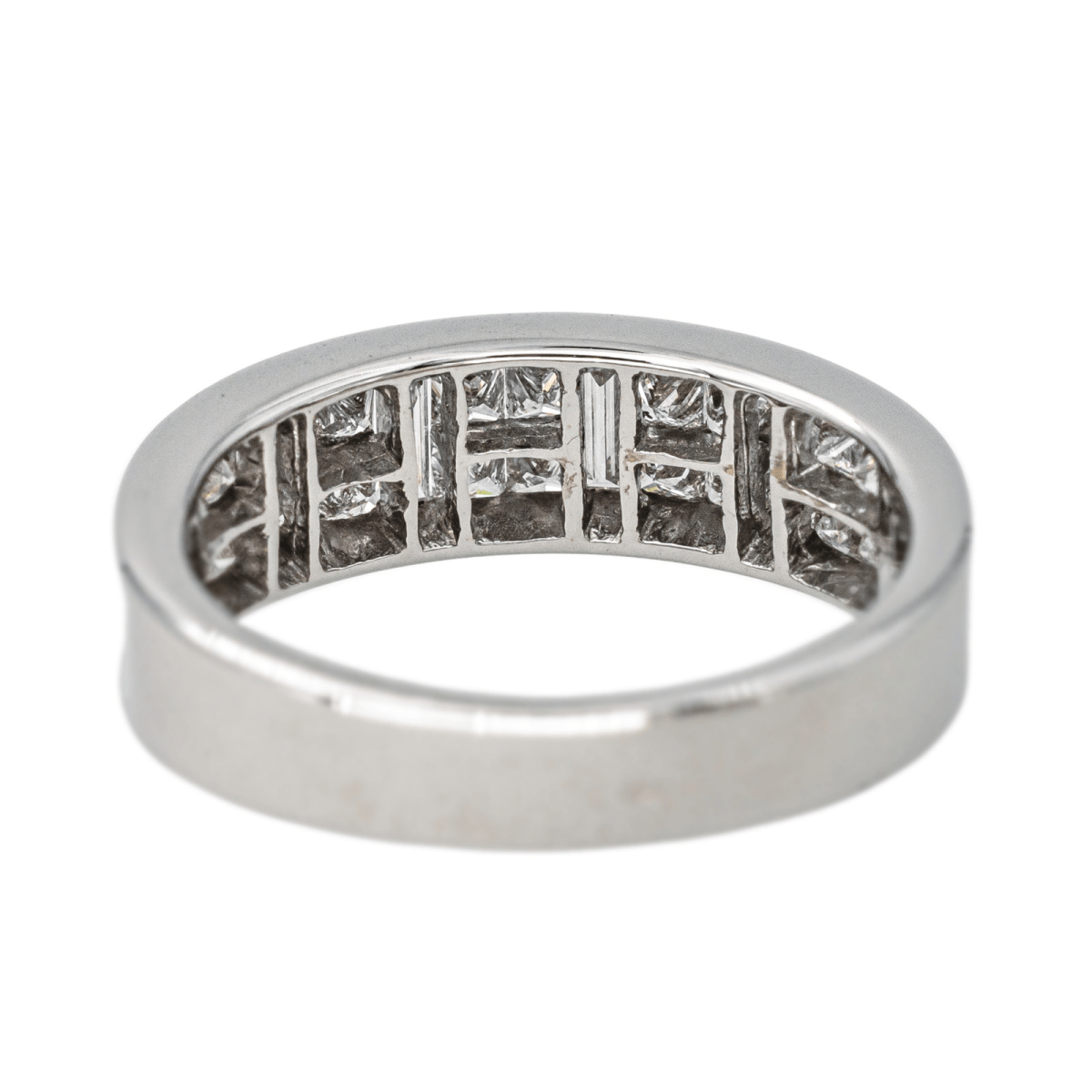 Bague Alliance en or blanc et diamants - Castafiore