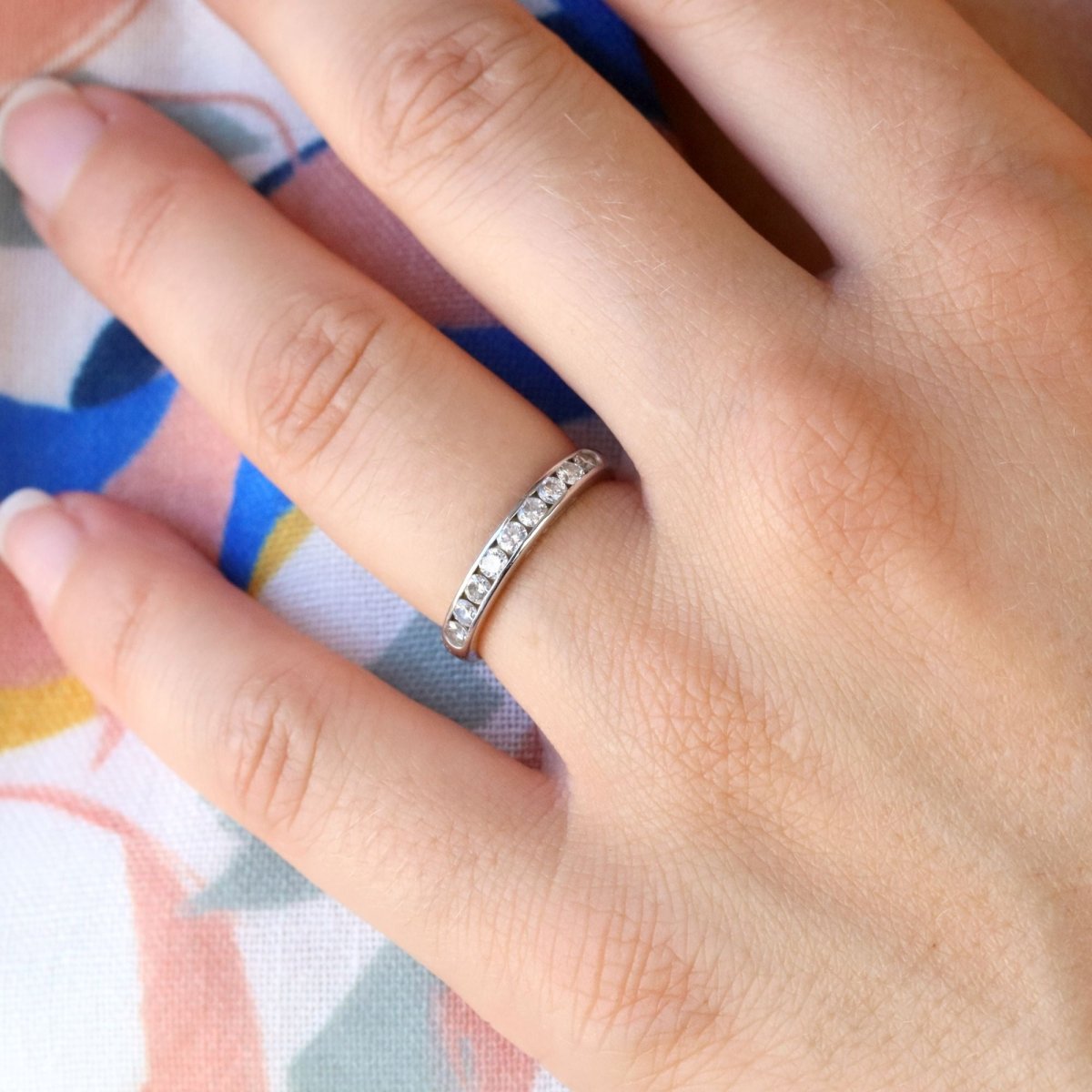 Bague Alliance en or blanc et diamants - Castafiore