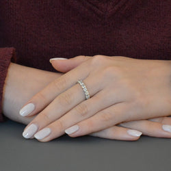 Bague Alliance en or blanc et diamants - Castafiore