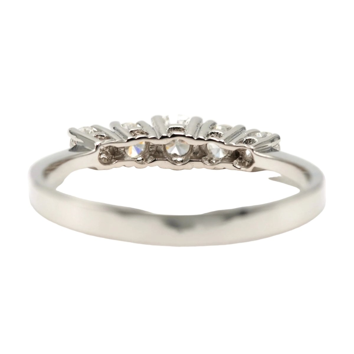 Bague Alliance en or blanc et diamants - Castafiore