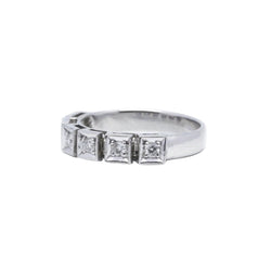 Bague Alliance en or blanc et diamants - Castafiore