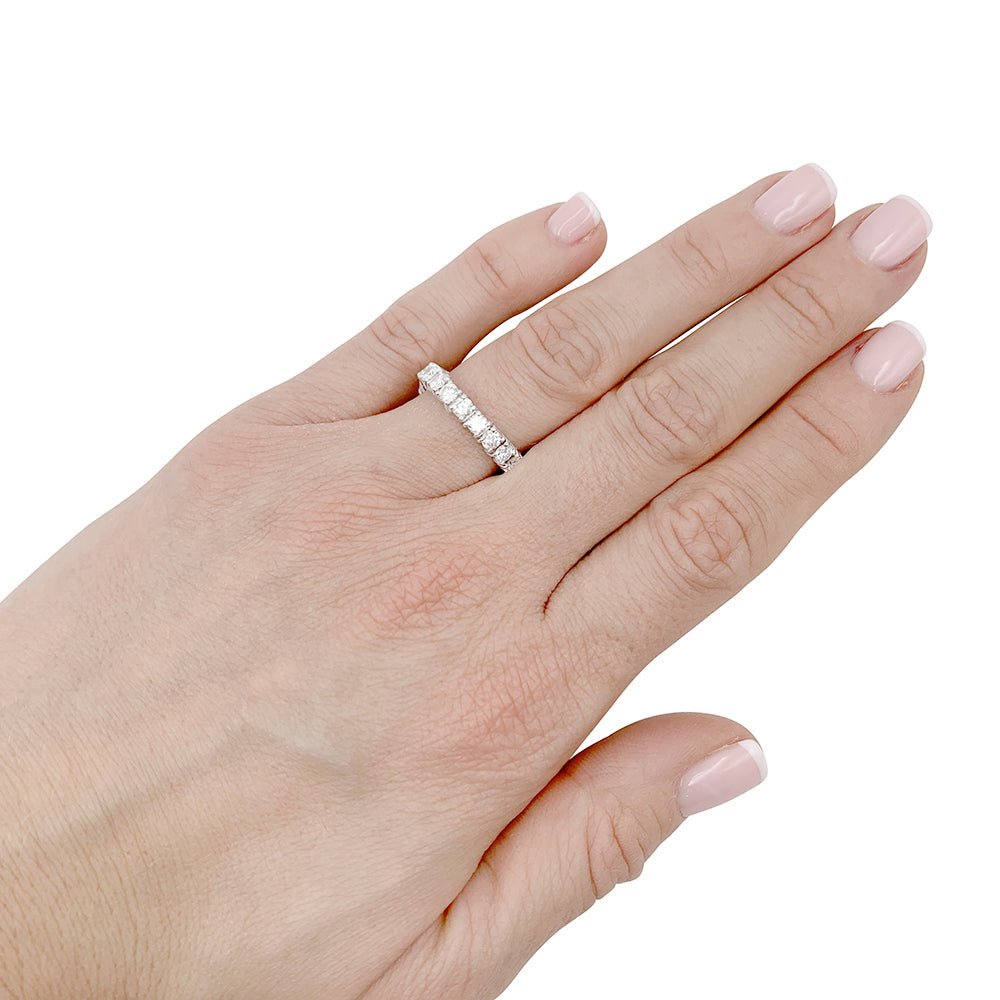 Bague Alliance en or blanc et diamants - Castafiore