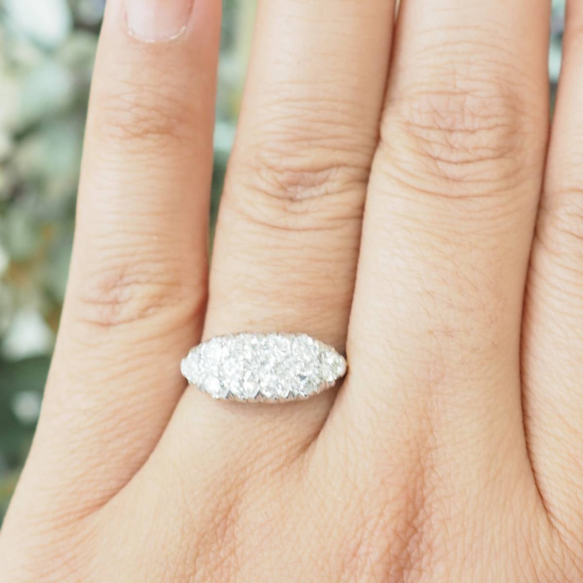 Bague Alliance en or blanc et diamants - Castafiore