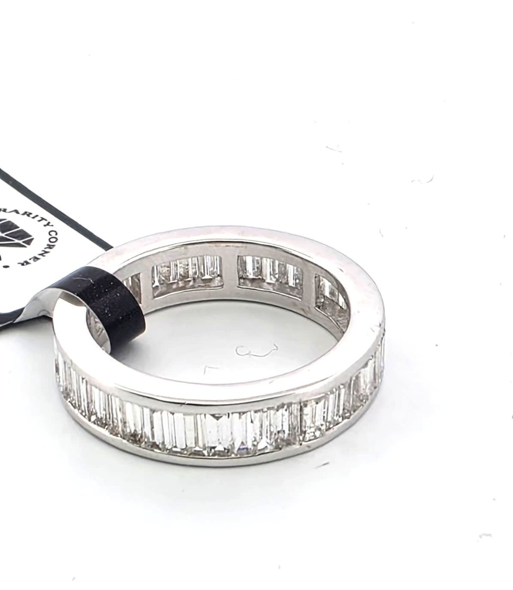 Bague Alliance en or blanc et diamants - Castafiore