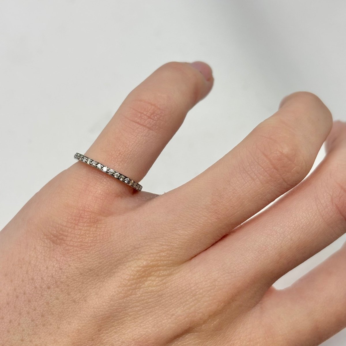 Bague Alliance en or blanc et diamants - Castafiore