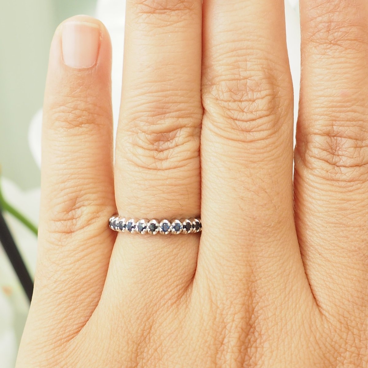 Bague Alliance en or blanc et saphirs - Castafiore