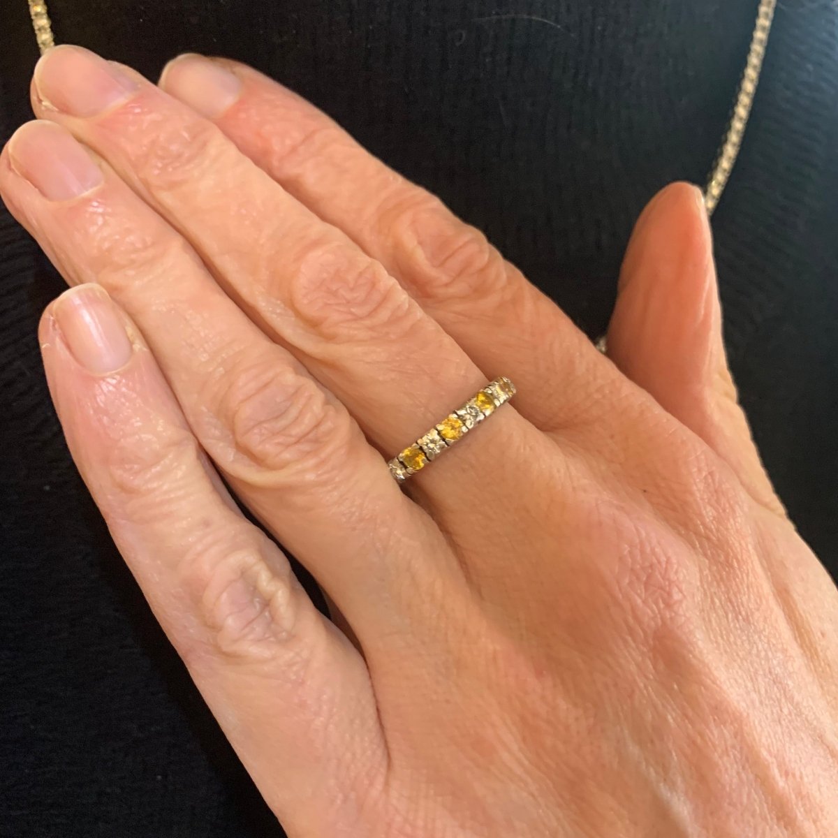 Bague Alliance en or blanc, saphirs et diamants - Castafiore