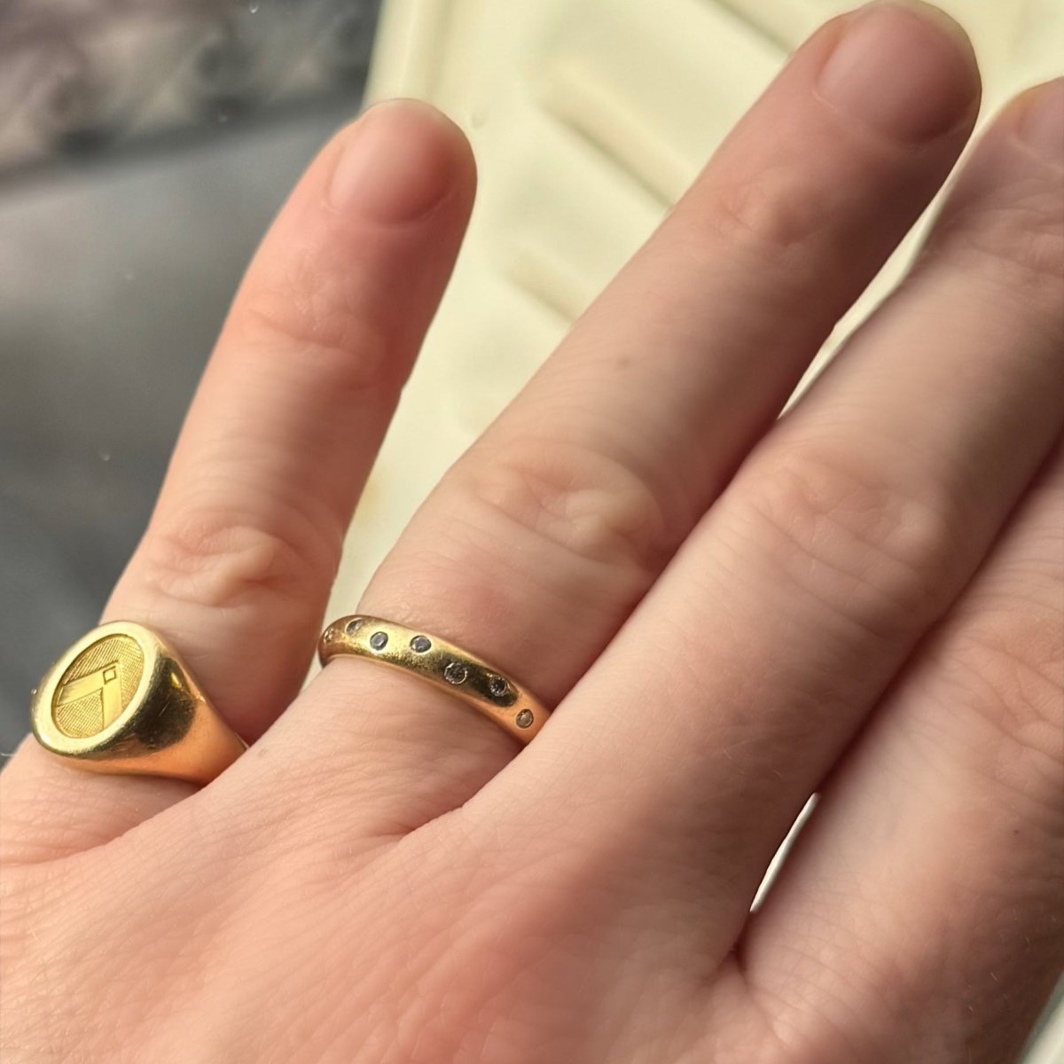Bague Alliance en or jaune et diamants